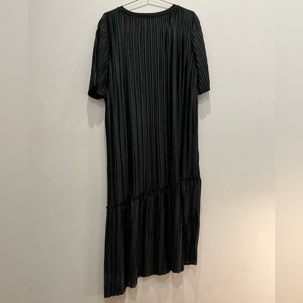 Zara Crinkle Black Asymmetric Midi Dress | L